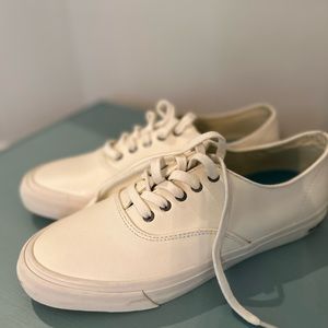 Seavees Legend Leather Sneaker 10 NWOT